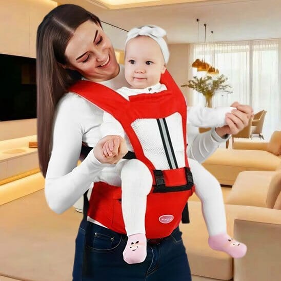 porte-bébé-et-maman-dans-salon