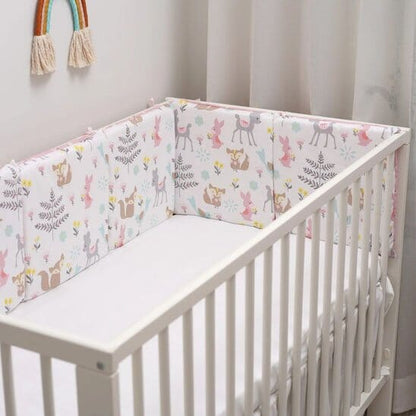 Tour de lit bébé